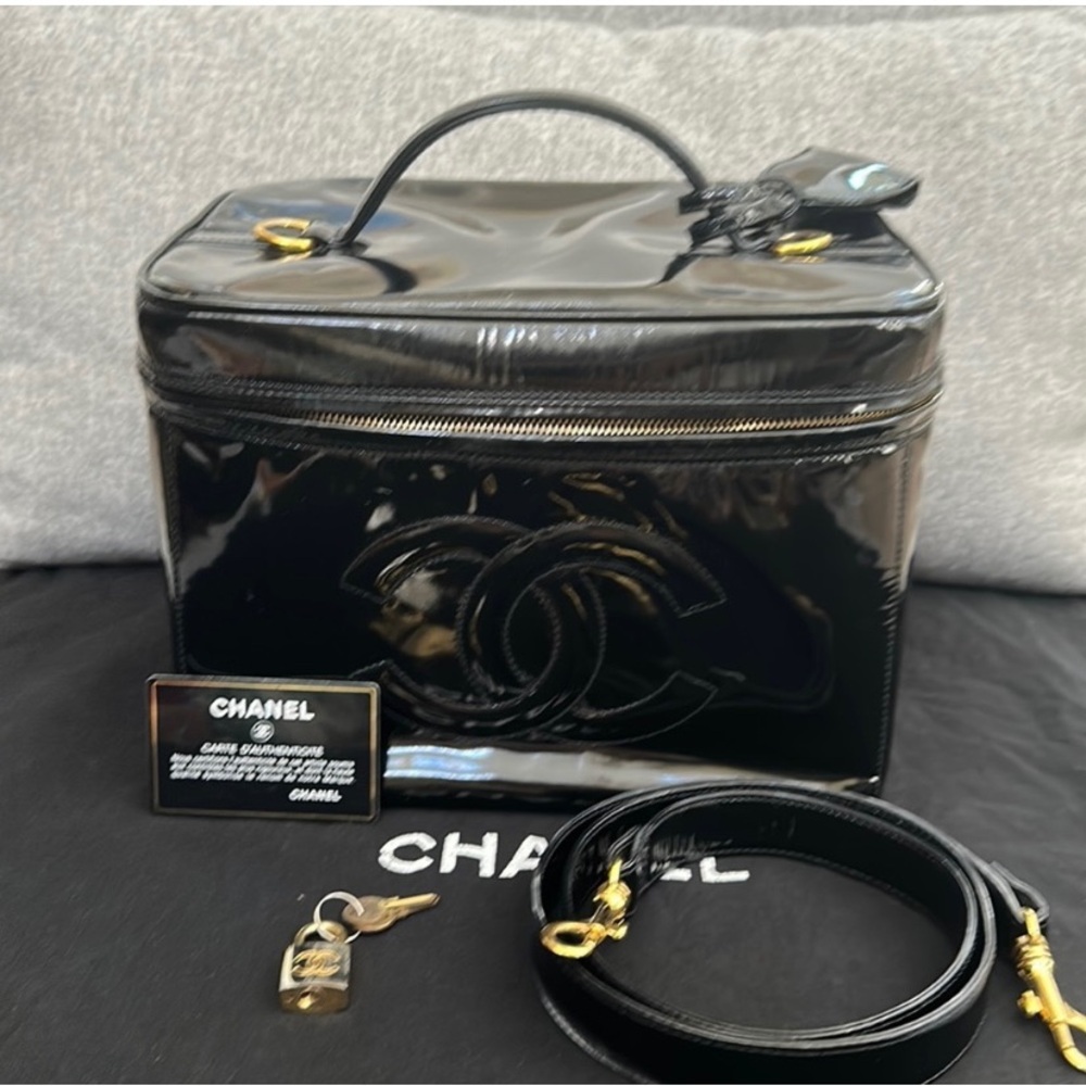 Chanel Vanity shoulder bag